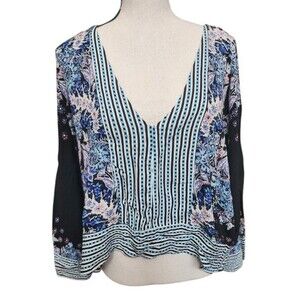 Free People Boho Kimono Style Blouse Size Medium Floral Viscose